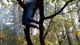 Girl climbed a tree to rub her pussy on it - Lesbian-illusion