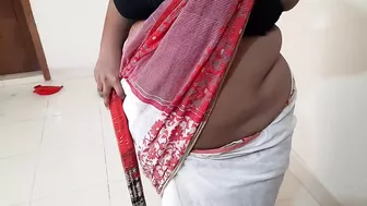 (Tamil Maid Ki Jabardast Chudai malik ke beta) Indian Maid Fucked by the owner's son while sweeping house - Part 2