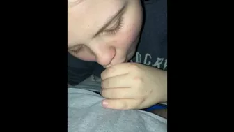 Part 1 cumshot in girlfriend’s mouth