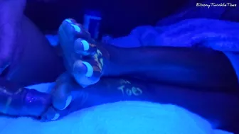 Black light feet fun with huge cumshot