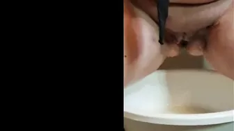 hot MILF with pee in the Morning