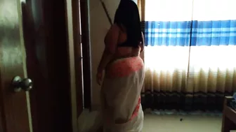 Indian desi saas ko jabardasti chudai Damad jab ghr jahdo lagay - MILF 55 year old hot mother-in-law fucked while clean