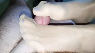 Girlfriend's First Footjob POV