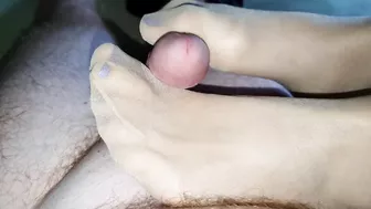 Girlfriend's First Footjob POV