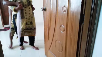 Gust ke ghar ane ke bad maine uski hath bandh die aur Jabardasti Chudai (I tied her hands and fucked him) Huge Ass cum