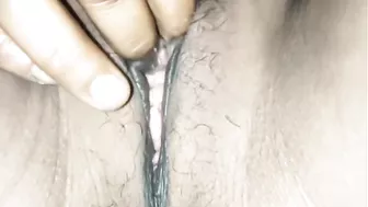 Desi self masturbating pussy