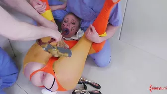 Kinky blonde gets butt fucked