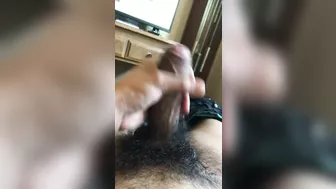 Huge Head cock precumming someone help