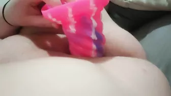 9inch Dildo Fucking (1min)