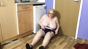 Old granny gets out of her slutty clothes to show off tits and pussy