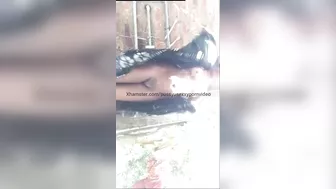 Desi aunty outdoor bathing sinhala kella