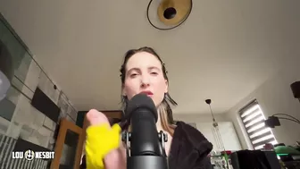 ASMR JOI mit Haushalts Handschuhen by Lou Nesbit, Lia Louise