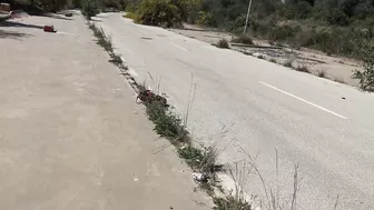 Pute Algerienne montre sa zone de travail dans la banlieue de Marseille