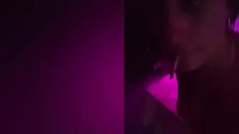 Hot Girl dancing brazilian ass