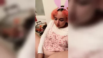 Cute bunny girl fucks her pussy