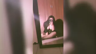 You want to see what I have for you, I bring you delicious content, videos of my pussy and ass very wet and willing to b