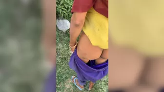 Desi girl sex in jungle( desi chut Chudai jungle mai bhabhi ko choda)