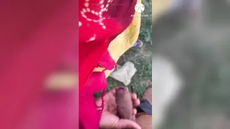 Desi girl sex in jungle( desi chut Chudai jungle mai bhabhi ko choda)