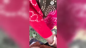 Desi girl sex in jungle( desi chut Chudai jungle mai bhabhi ko choda)