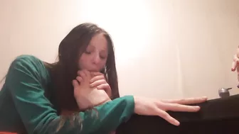 For fans of foot fetish and hookah - lesbian_illusion