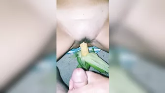 He Cumshots me with a Corn Cob in my tight Pussy