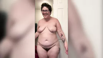 Sexy BBW Sings Song For You Naked