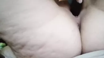 Putting objects in my pussy to get off