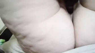 Putting objects in my pussy to get off