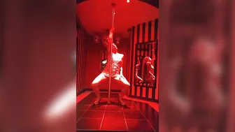 Pole dancing