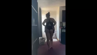 BBW stepmom milf slow motion walk and ass slap your pov