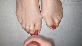 Cum on nylon red toenails