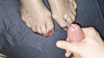 Cum on Red toes with ring in black pantyhose