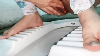 Indian girl pissing close up