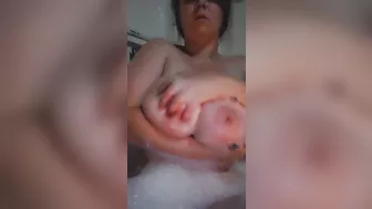 Watch me play with me ENORMOUS natural titties and delicious pink pink pussy ????????????