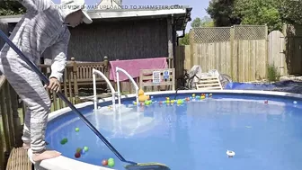 Onesie Wetlook in the Pool