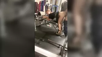 Fucking my wife in the gym ????