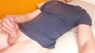 Unloading my sperm with huge Cumshot