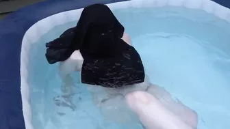 naked in Niqab in the hot tub