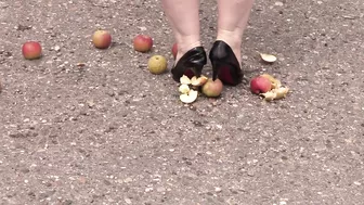 Crush fetish outdoors Fat legs in high heel shoes crush apples