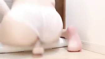 白レースのパンティで騎乗位ディルド♡