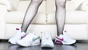 Raven pisses on her white and blu nike air max