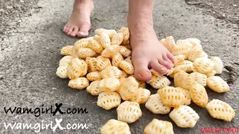 Foot Crushing Crisps