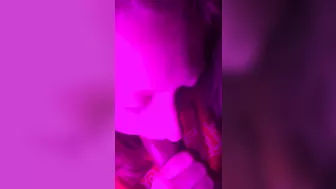 SLOPPY WET???? HEAD FROM SEXY WHITE GIRL ENDING IN CUM ALL OVER HER FACE