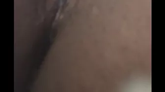 Pounding tight black pussy with a shaver handle (masterbation)