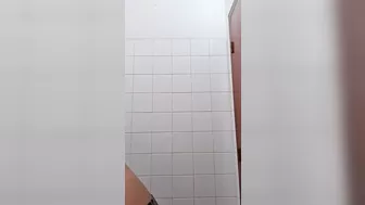 A quick one in the bathroom... (Real Lesbian Amateur)