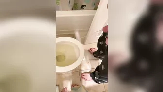 Aiming His Dick For Him Long 30 Second Piss Real Couple Piss Slut Amateur