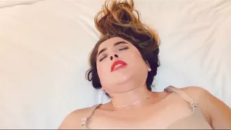 Fucking Horny Chubby Milf