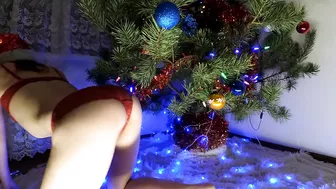 THRUSTS A VIBRATOR INTO THE ASS UNDER THE CHRISTMAS TREE!!!