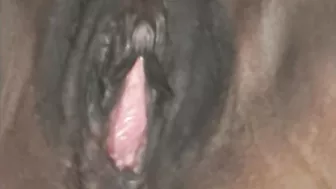 Sri Lankan Mature MILF gets pussy massaged with loud moan | ශානි අක්කිගෙ හුත්ත මසාජ්