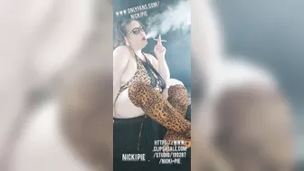 October Roundup NickiPie smoking